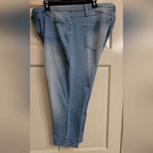 1822 Denim Women's Sky Blue Cropped Jeans SIZE 20W